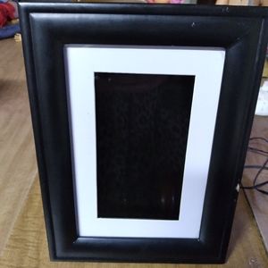 Polaroid digital photo frame